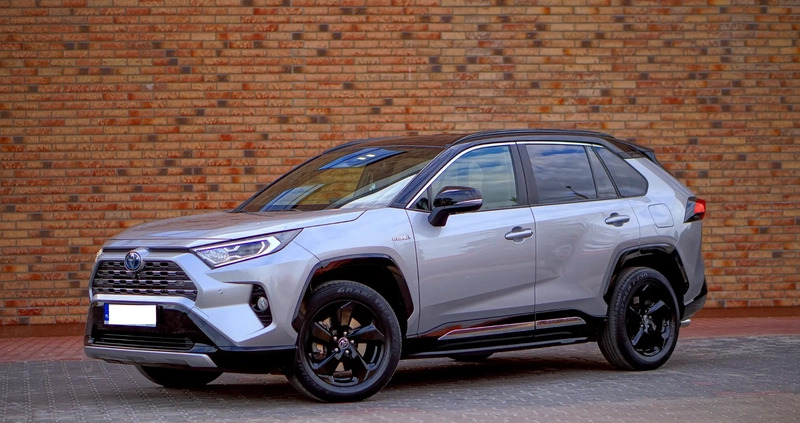 Toyota RAV4 cena 149700 przebieg: 63000, rok produkcji 2020 z Warszawa małe 781